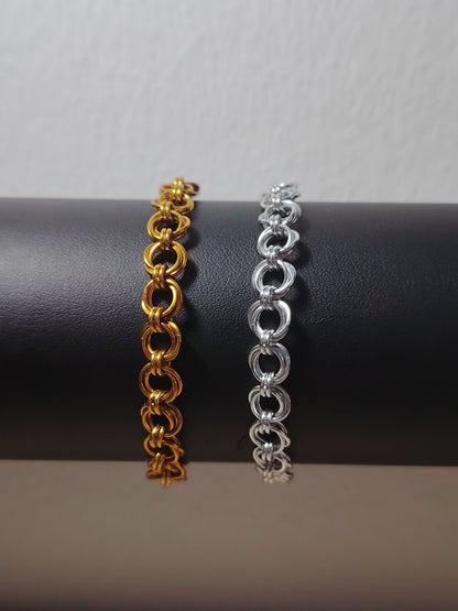 Rannekoru Sirius, hopeanvärinen